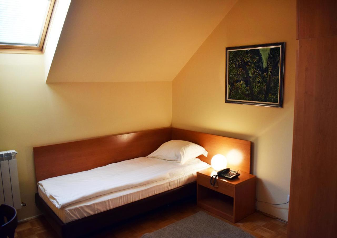 Hunting House Hotel Turija Esterno foto